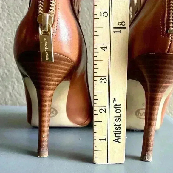 Michael Michael Kors Yvonne Tan Leather Cut Out Rear Zip Open Toe Stiletto 8M - Picture 9 of 10